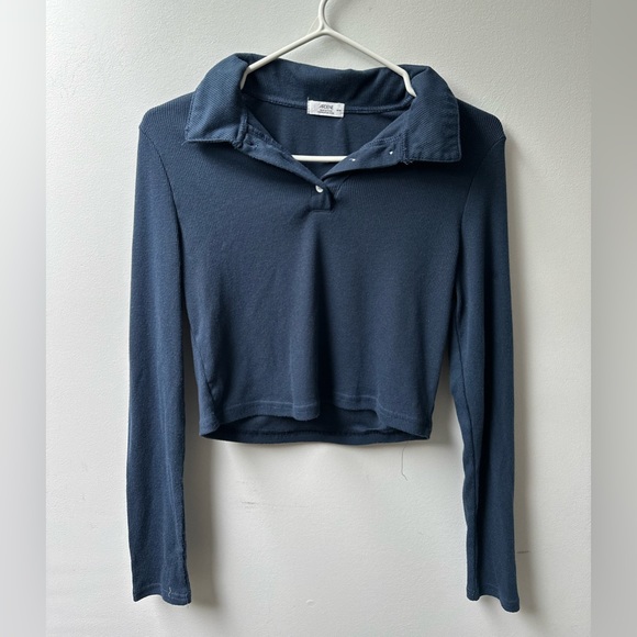 Ardene Long Sleeve Navy Button Up Crop Top with White Buttons - Picture 1 of 4